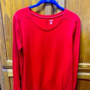 Long sleeve Red top